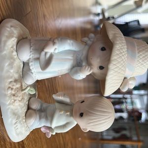 Precious Moments Limited Edition #100536